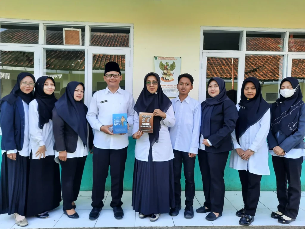 Hari Pendidikan Nasional dan Tanggung Jawab Kita Menjaga Masa Depan Bangsa
