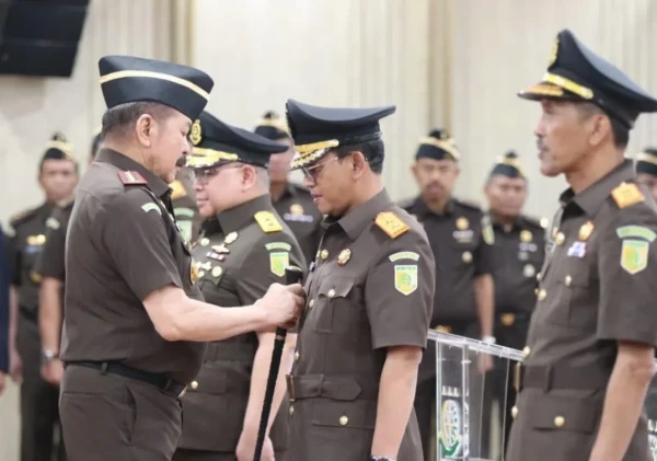 Dr. Siswanto, SH., MH Dilantik Sebagai Kepala Kejaksaan Tinggi Banten oleh Jaksa Agung RI ST