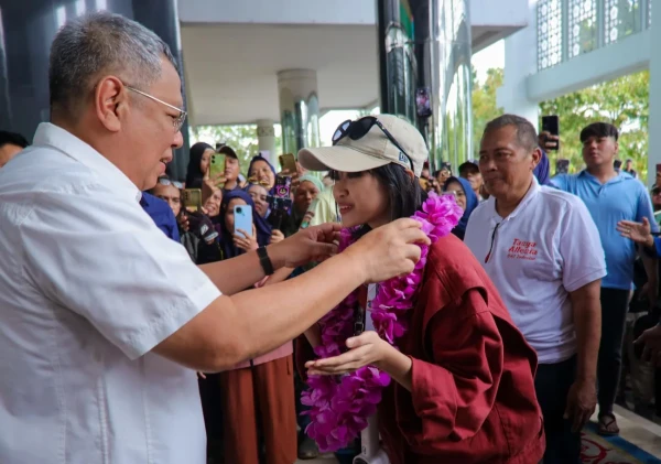 Tangsel Tumpah Ruah Sambut Sang Juara! Kepulangan Tasya D’Academy 7 Bikin Haru dan Bangga