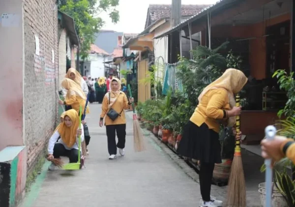Pemkot Tangerang dan KLH RI Gelar Gowes dan Kerja Bakti Serentak di Batuceper
