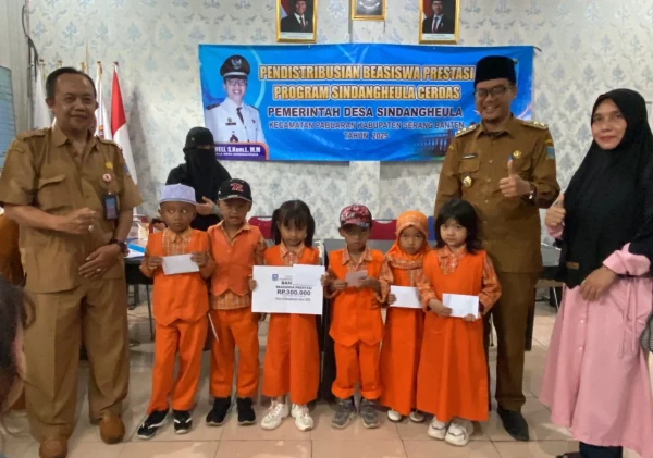 Desa Sindangheula Dorong Semangat Belajar Lewat Program Beasiswa “Sindangheula Cerdas”