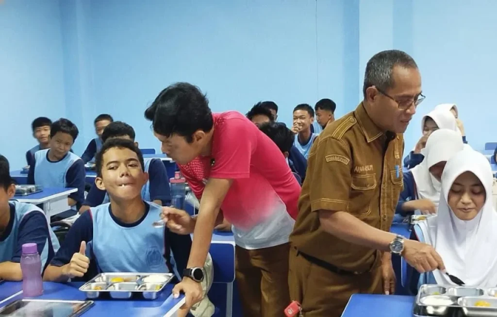Wakil Wali Kota Serang Intensif Monitoring Program MBG di Sekolah