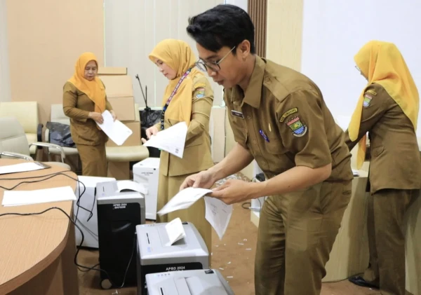 Belasan Ribu Arsip Dimusnahkan, BKPSDM Kabupaten Tangerang Bersih-Bersih Dokumen Lama