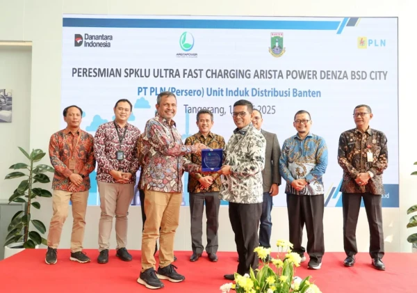 Andra Soni Resmikan SPKLU Ultra Fast Charging di Tangerang: “Kendaraan Listrik Tumbuh di Atas 100 Persen”