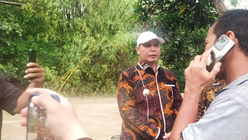 Wali Kota Serang Tinjau Lokasi Banjir, Koordinasi dengan BBWSC3 untuk Normalisasi Sungai