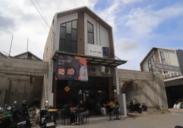 Kawaii Cafe & Eatery, Spot Nongkrong Hemat Baru di Cipondoh
