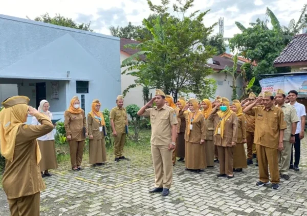 Puskesmas Cisauk Gelar Apel Rutin, Fokus Tingkatkan Disiplin dan Pelayanan
