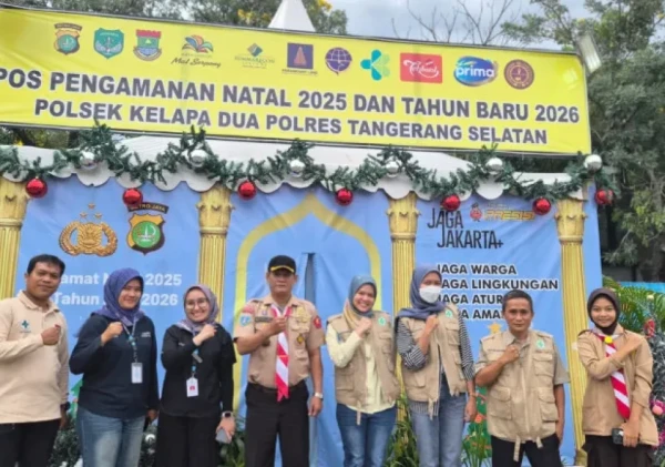 Petugas Medis Puskesmas Kelapa Dua Siaga di Pos Pengamanan Gading Serpong