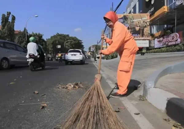 Pemkot Tangerang Siapkan 150 Petugas Kebersihan untuk Jaga Kebersihan di Malam Tahun Baru