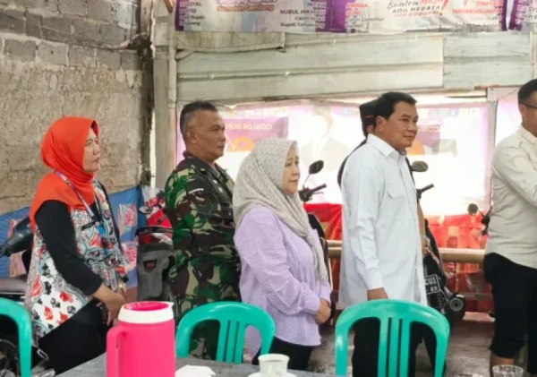 Bupati Tangerang Kunjungi Lokasi Banjir di Desa Mekarsari