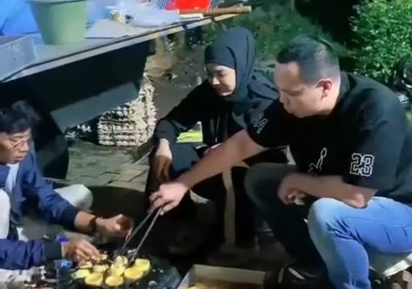 Wali Kota Serang Turun Langsung Bantu Kemasi Makanan untuk Korban Banjir