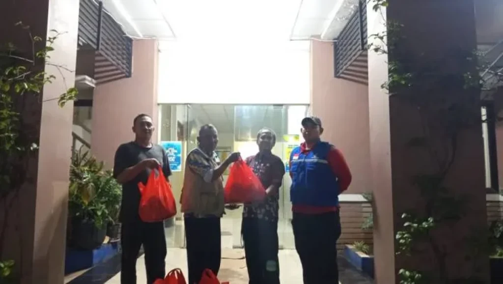 Pemkot Tangerang Salurkan Bantuan Logistik ke Warga Terdampak Banjir