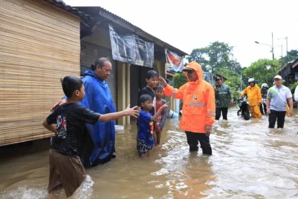 Pemkot Tangerang Siapkan Posko Pengungsian dan Dapur Umum untuk Bantuan Warga Terdampak Banjir
