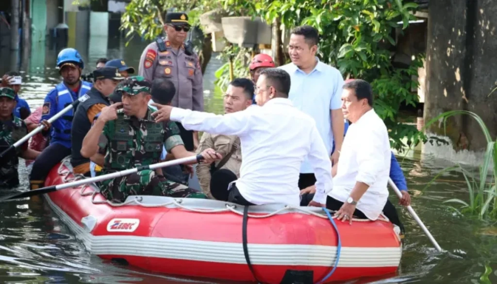 Bupati Tangerang dan Gubernur Banten Tinjau Lokasi Banjir di Situ Gelam