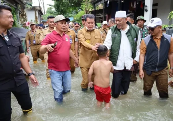 Bupati Tangerang Tinjau Lokasi Banjir di Desa Cirumpak