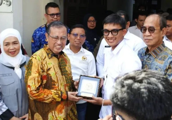 Komisi IX DPR RI Tinjau SPPG Parung Serab Pastikan Program Makan Bergizi Gratis Berjalan Optimal