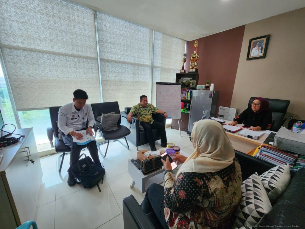 Kanwil Kemenkumham Banten Gelar Monev Serentak Raperda dan Raperkada di Seluruh Daerah