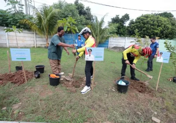 Wali Kota Tangerang Ajak Warga Sukseskan Bulan Menanam Pohon Nasional