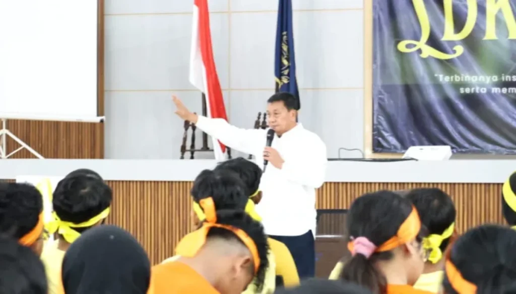 Bupati Tangerang Ajak Mahasiswa Menumbuhkan Semangat Keberanian dan Tanggung Jawab