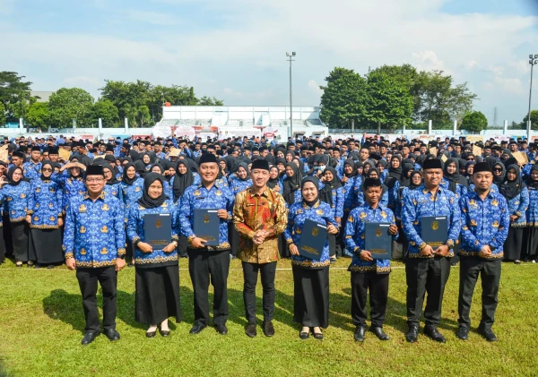 Ribuan PPPK Resmi Dilantik, Bupati Lebak Titip Pesan Tegas: Jaga Amanah dan Layani Masyarakat dengan Hati