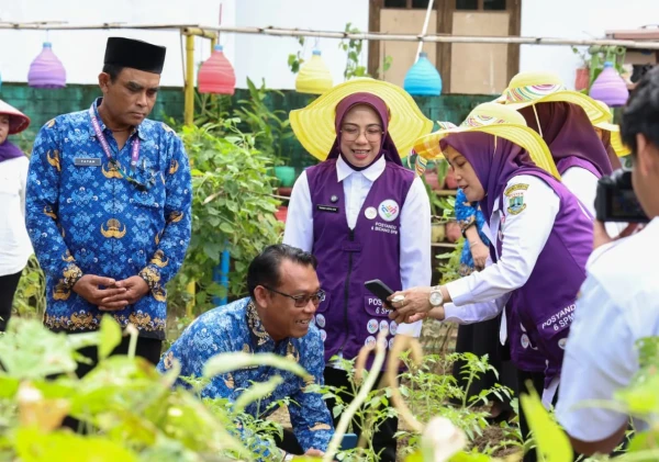 Ketua TP Posyandu Banten Perkenalkan Seragam Ungu sebagai Simbol Kebanggaan Kader