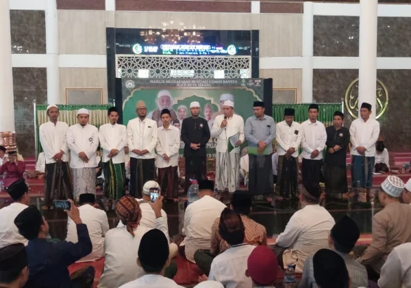 Ribuan Jemaah Padati Istighosah Akbar dan Pengukuhan Pengurus M3CB Kota Serang
