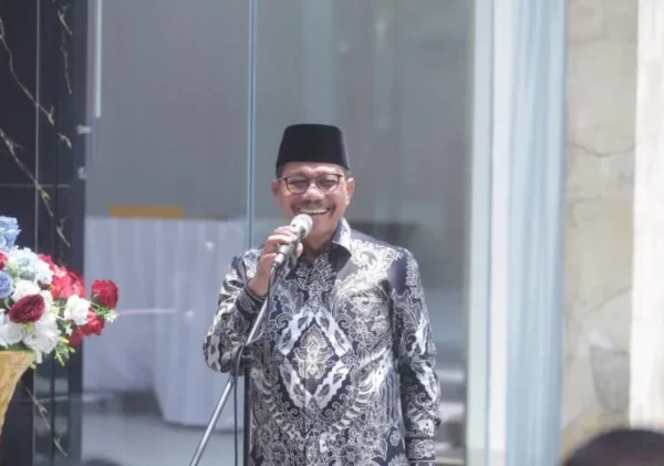 Warga Cipondoh Bangun Gedung Graha Kita Bersama Secara Swadaya, Wali Kota Tangerang: “Dari Warga untuk Warga, Kenapa Tidak?”