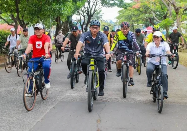 Serunya Gowes dan Kerja Bakti Massal di Batuceper! Pemkot Tangerang & KLH RI Kompak Jaga Lingkungan Perkotaan