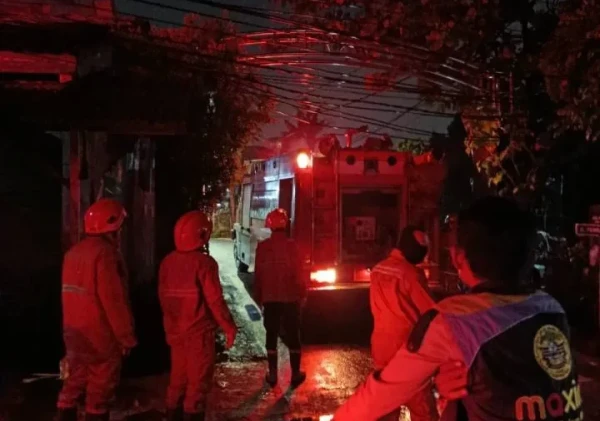 Respons Cepat BPBD Kota Tangerang Padamkan Kebakaran di Karawaci, Sembilan Armada Dikerahkan