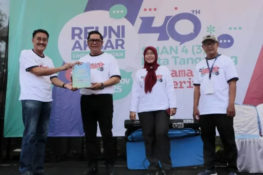 Penuh Nostalgia! Wakil Wali Kota Maryono Hasan Kembali ke SMA Negeri 4 dalam Reuni Akbar Lintas Angkatan