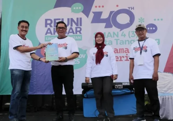 Penuh Nostalgia! Wakil Wali Kota Maryono Hasan Kembali ke SMA Negeri 4 dalam Reuni Akbar Lintas Angkatan