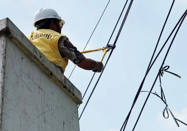 Pemkot Tangerang Gencar Tertibkan Kabel Semrawut, Siap Ubah Wajah Kota Jadi Lebih Rapi dan Aman!