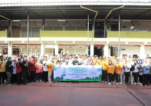 Pasar Anyar Jadi Pusat Perhatian Nasional, Ribuan Orang Turun Tangan di Gerakan Jumat Bersih Serentak