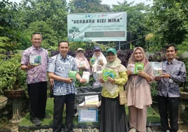 Dukung Ketahanan Pangan Kota, Pemkot Tangerang Sebar Ratusan Benih Tanaman ke Kelompok Wanita Tani!