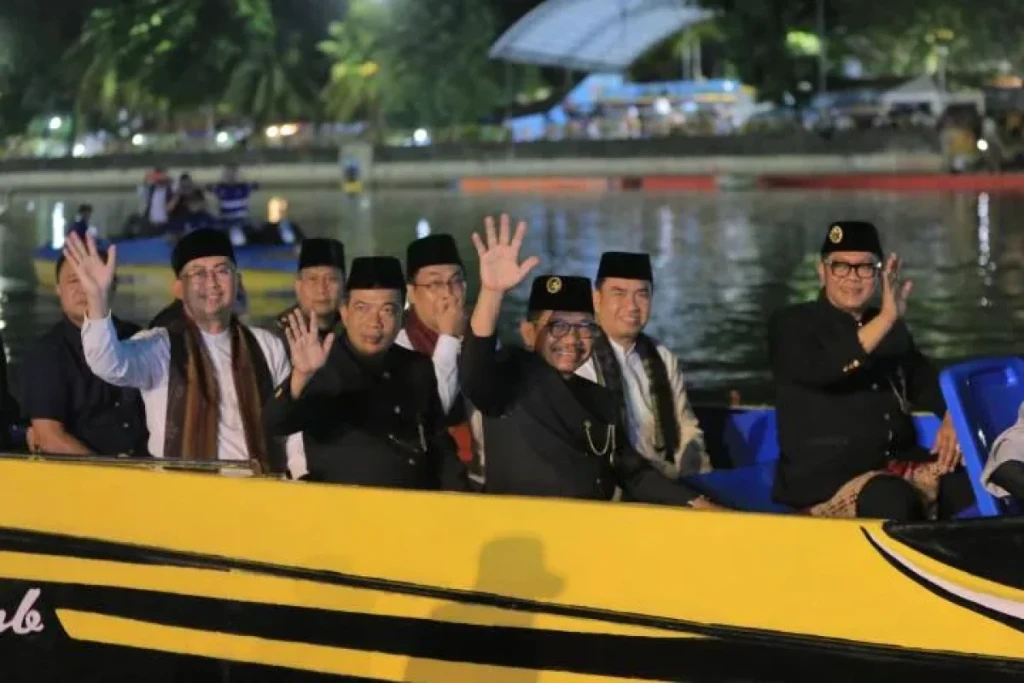 Cisadane Digital Festival 2025 Resmi Dibuka, Ribuan Warga Padati Jembatan Kaca — Kolaborasi Tradisi, Sejarah, dan Digitalisasi Jadi Magnet Utama