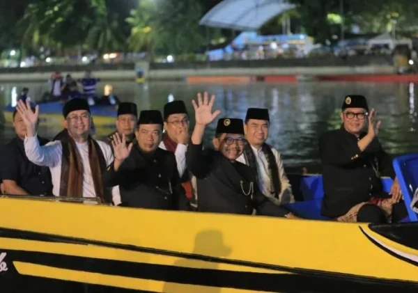 Cisadane Digital Festival 2025 Resmi Dibuka, Ribuan Warga Padati Jembatan Kaca — Kolaborasi Tradisi, Sejarah, dan Digitalisasi Jadi Magnet Utama