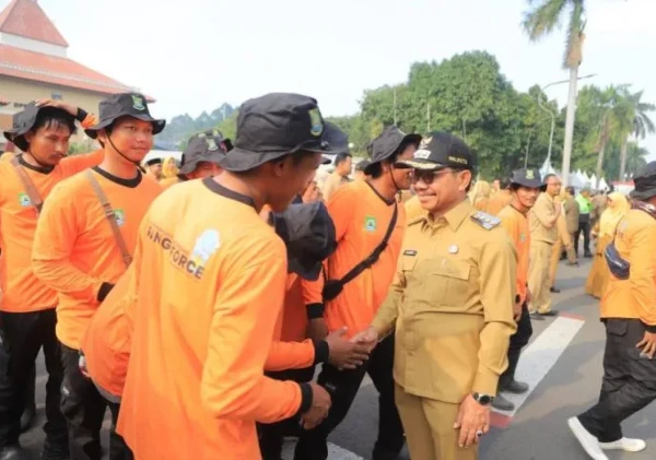 Pemkot Tangerang Gelar Apel Siaga Kebersihan: Wali Kota Sachrudin Tekankan Peran ASN dan Warga Jaga Kota Tetap Bersih