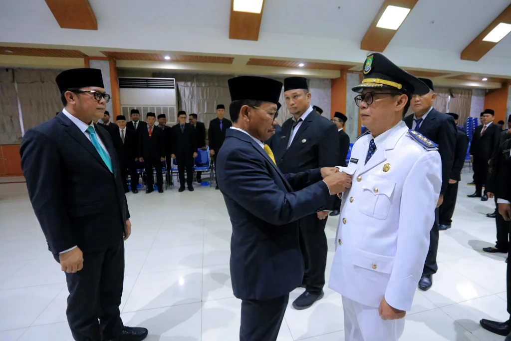 Perkuat Birokrasi, Wali Kota Tangerang Lantik 112 Pejabat Baru: “Langsung Adaptasi dan Layani Masyarakat dengan Baik”