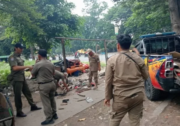 Tertibkan Bangunan Liar dan PKL di Sekitar Mall Balekota, Pemkot Tangerang Tegaskan: Fasilitas Publik Harus Sesuai Peruntukan