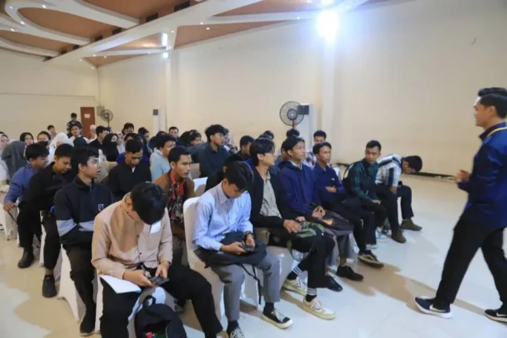 Ribuan Pencari Kerja Serbu Gebyar Rekrutmen Kerja 2025 Kota Tangerang, 399 Peserta Lolos Tahap Awal!