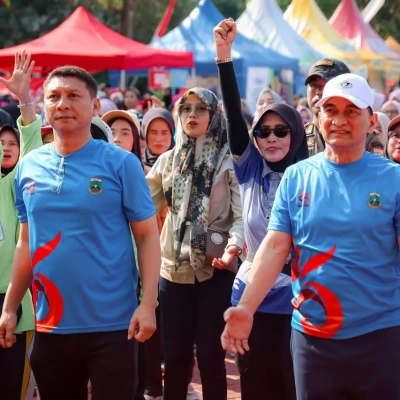 Wakil Gubernur Banten Ajak Masyarakat Hidup Sehat Lewat Senam Massal HUT ke-25 Provinsi Banten