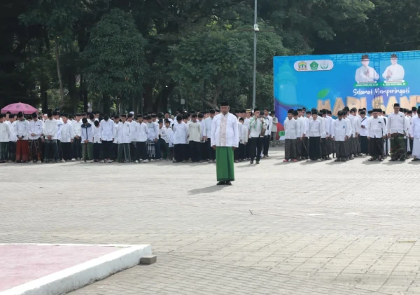 Ribuan Santri Padati Alun-Alun Barat Kota Serang, Wali Kota Budi Rustandi: Hari Santri Momentum Kebanggaan dan Keteladanan