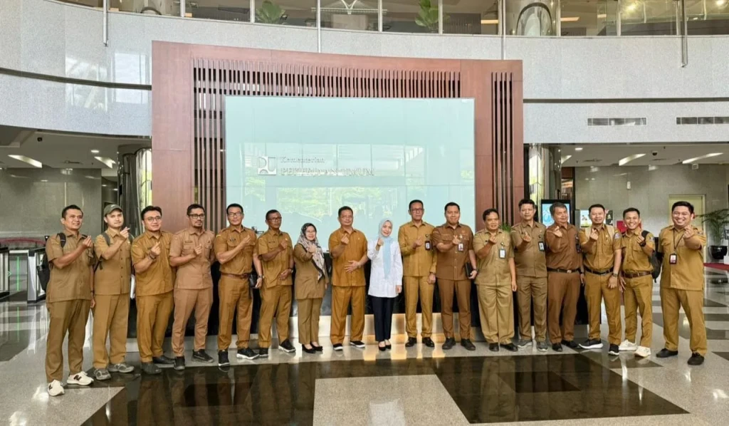 Bupati Serang Datangi Kemen PU, Desak Proyek Infrastruktur Mendesak Segera Direalisasikan