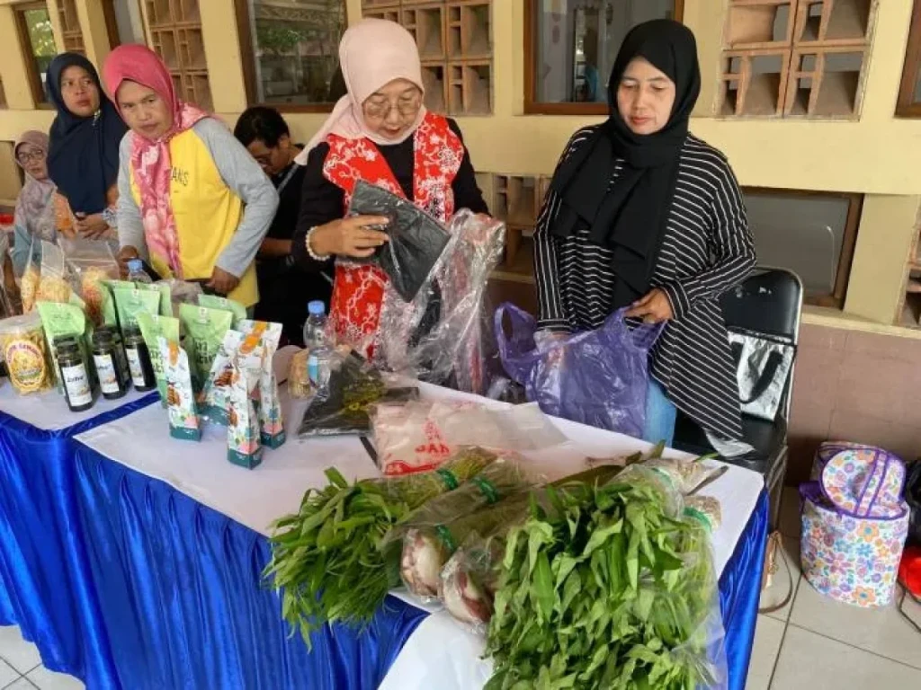 Produk Kelompok Wanita Tani Ramaikan Bazar Bulanan Pemkot Tangerang