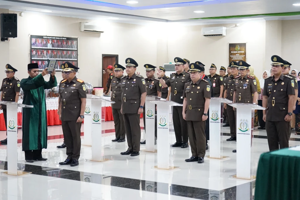 Kajati Banten Lantik Pejabat Eselon II dan III, Tekankan Integritas dan Komitmen Penegakan Hukum Berkeadilan