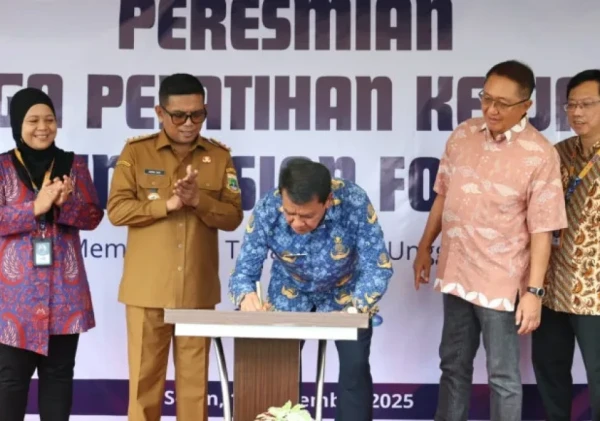 Bupati Tangerang dan Gubernur Banten Resmikan LPK dan Koperasi Adis Mart di Balaraja