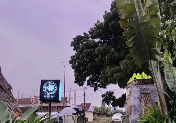 Cafe Kebon Cau, Harmoni Alam dan Modern di Tengah Kota Serang