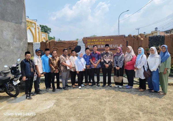 Pemdes Sindangheula Terima Kunjungan Tim Kemendesa untuk Monitoring Program eHDW Penurunan Stunting