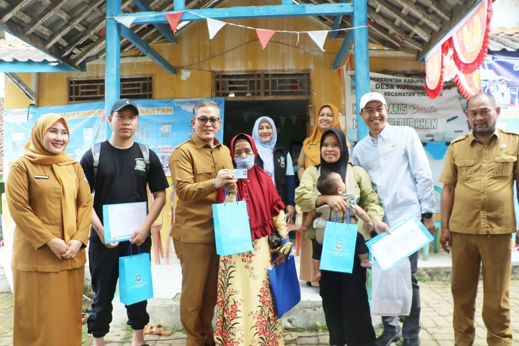 Disdukcapil Serang Gelar Gebyar Adminduk di Cinangka, Ratusan Warga Antusias
