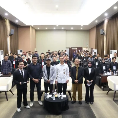 Pesan Gubernur Banten di Simposium Nasional: Pemuda Wajib Kuasai Teknologi di Era 5.0
